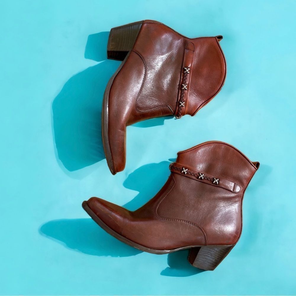 Dingo Brown Leather silver stud ankle cowboy Boot size
